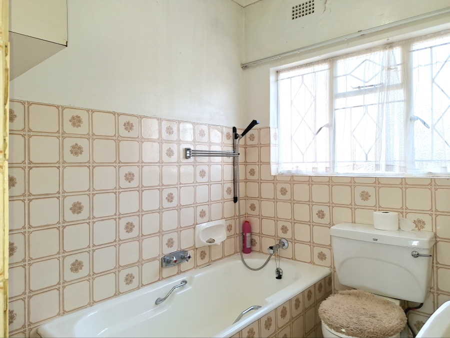To Let 4 Bedroom Property for Rent in Sophiatown Gauteng