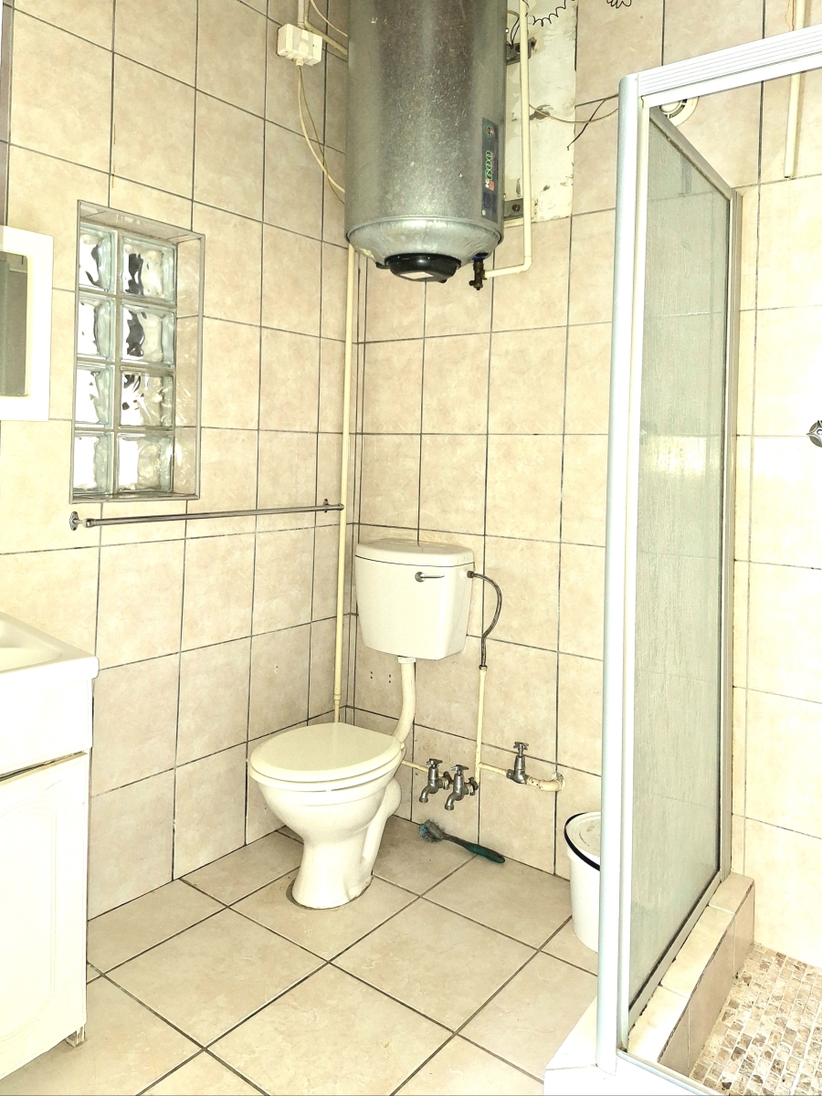 To Let 4 Bedroom Property for Rent in Sophiatown Gauteng