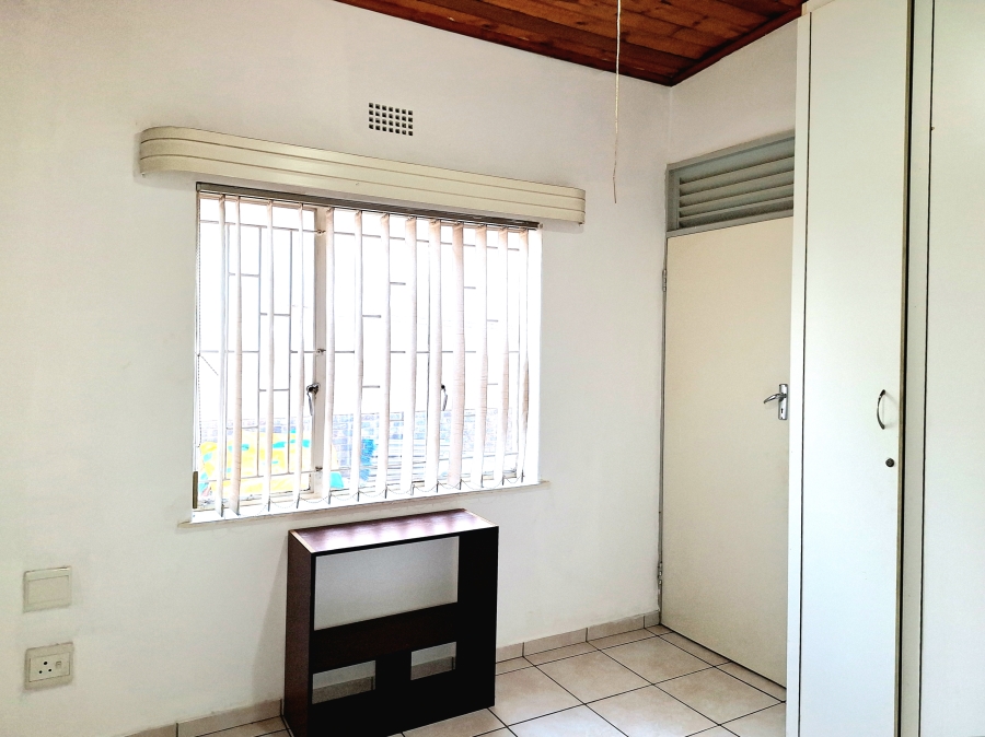 To Let 4 Bedroom Property for Rent in Sophiatown Gauteng