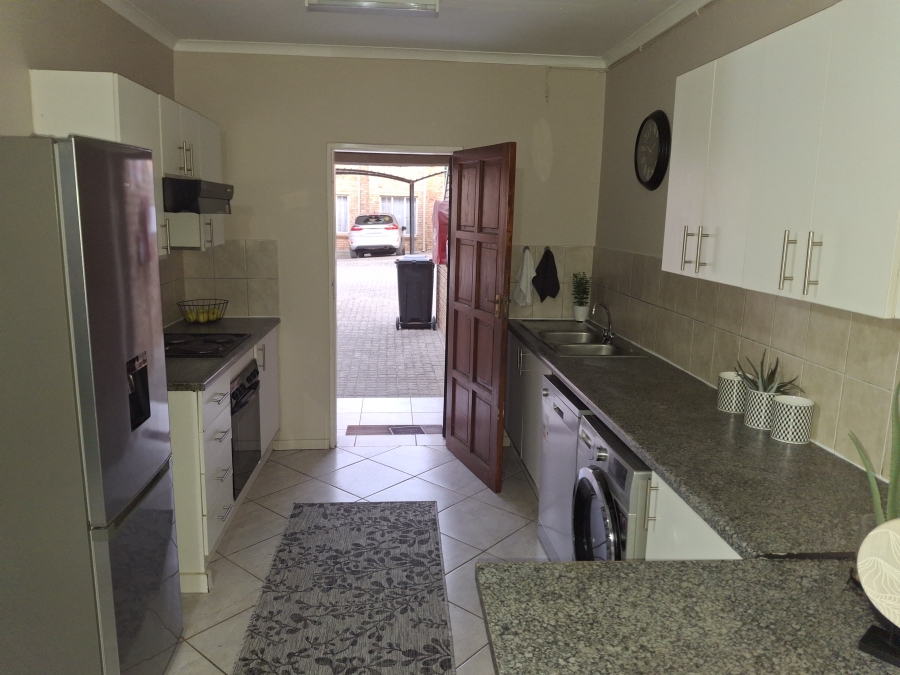 2 Bedroom Property for Sale in Rynfield Gauteng