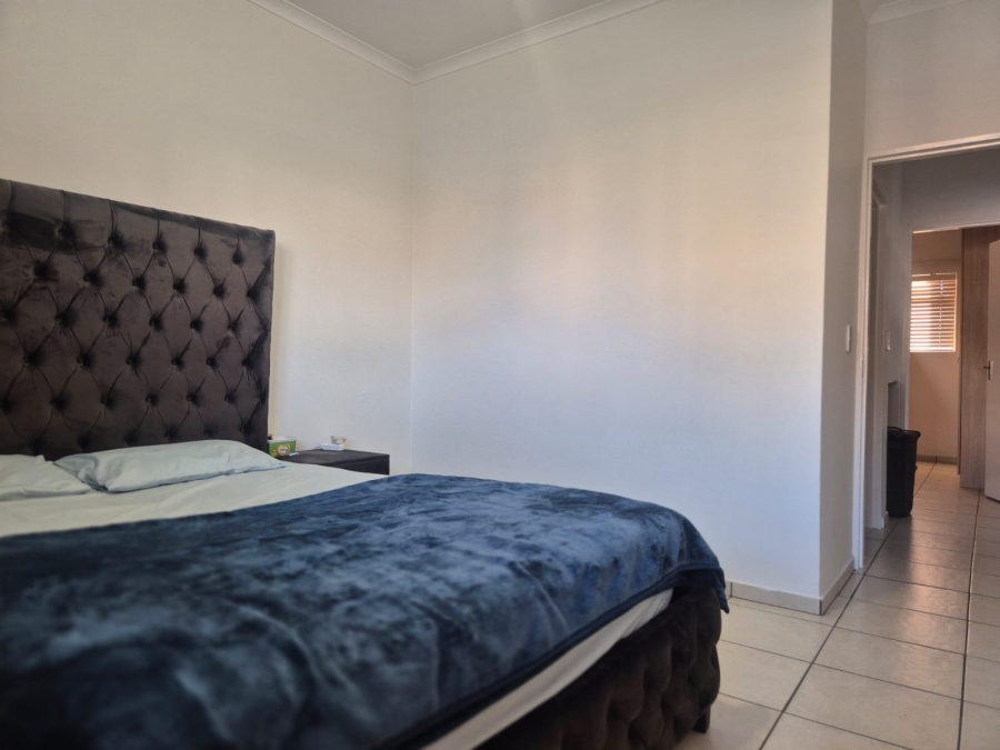 2 Bedroom Property for Sale in Barbeque Downs Gauteng