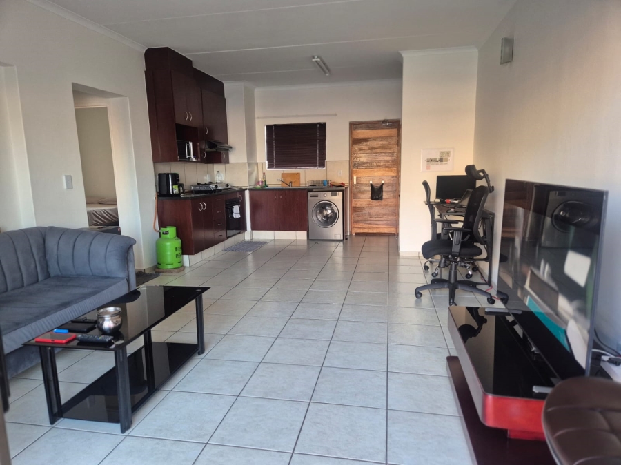 2 Bedroom Property for Sale in Barbeque Downs Gauteng