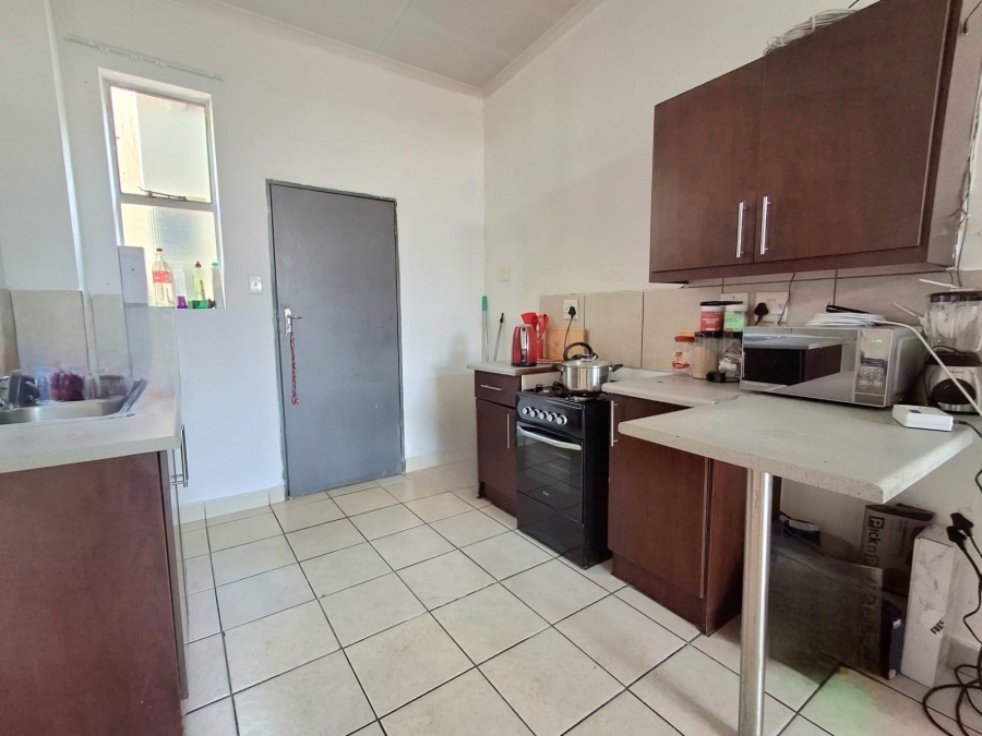 2 Bedroom Property for Sale in Buccleuch Gauteng
