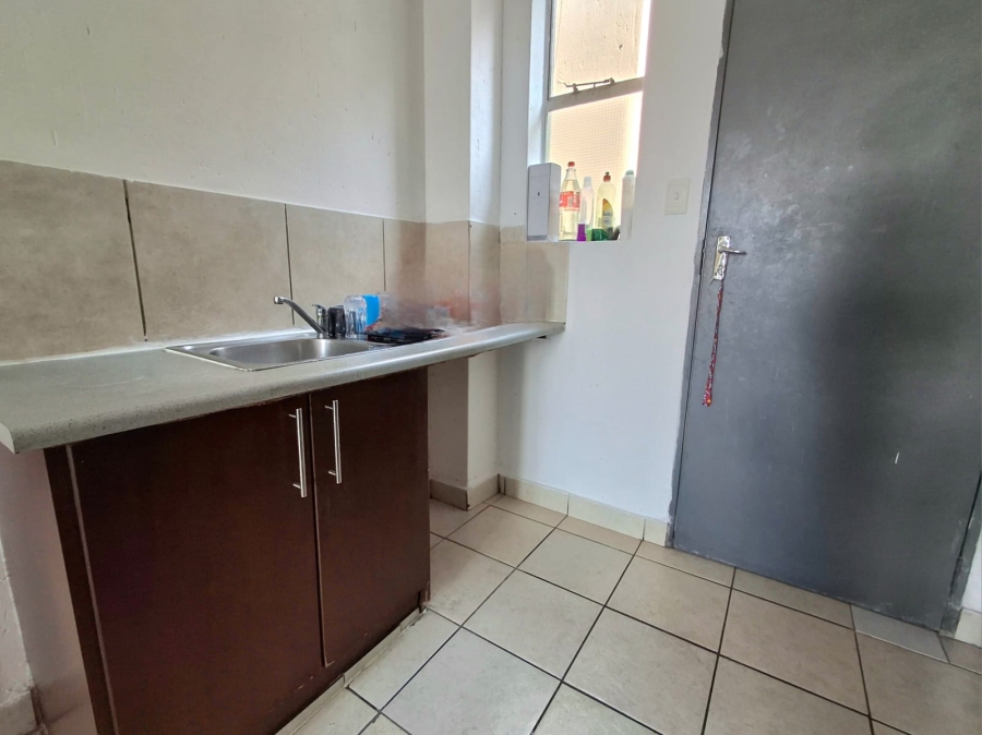 2 Bedroom Property for Sale in Buccleuch Gauteng