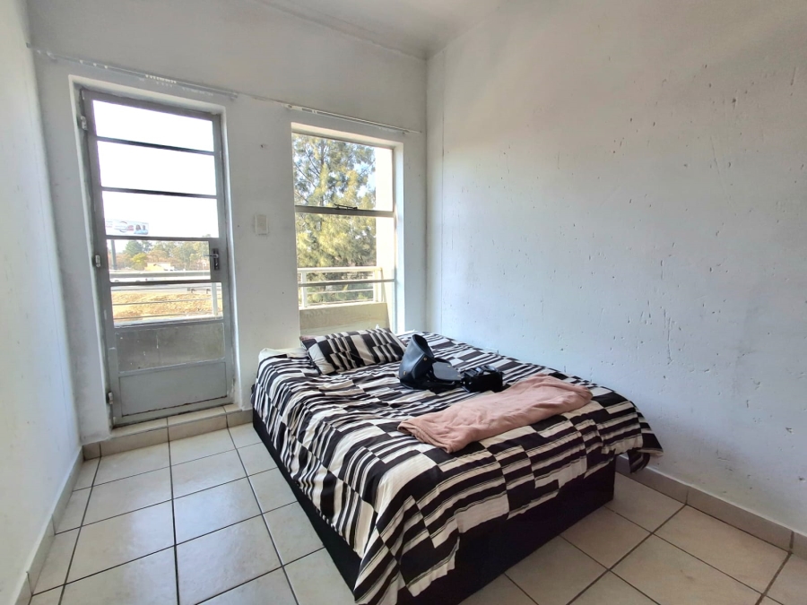 2 Bedroom Property for Sale in Buccleuch Gauteng