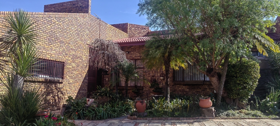 3 Bedroom Property for Sale in Bassonia Gauteng
