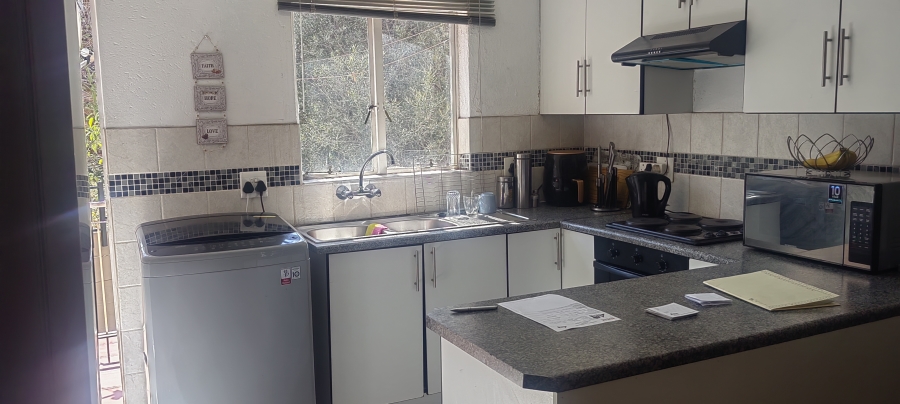 3 Bedroom Property for Sale in Bassonia Gauteng