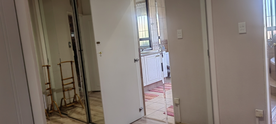 3 Bedroom Property for Sale in Bassonia Gauteng