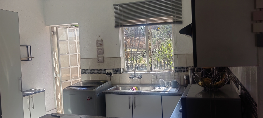 3 Bedroom Property for Sale in Bassonia Gauteng