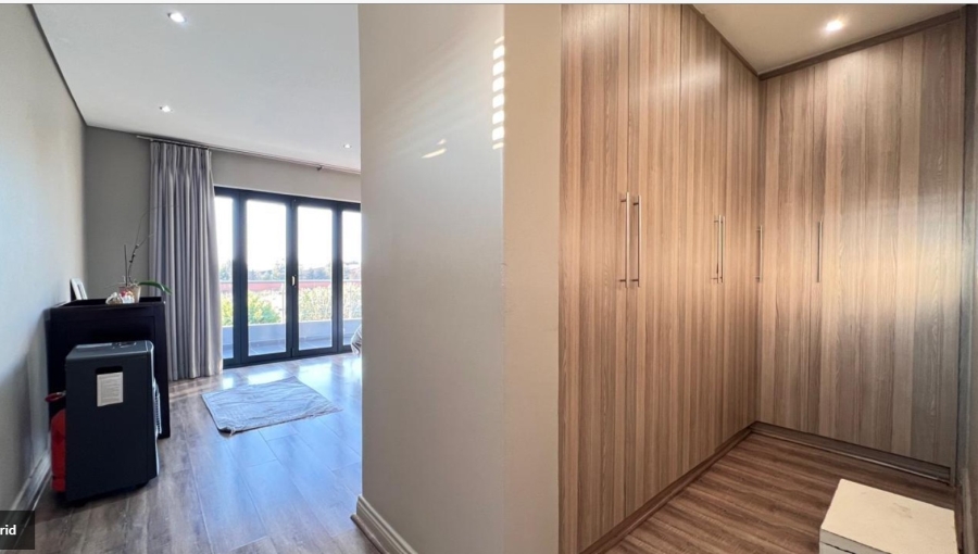 4 Bedroom Property for Sale in Ormonde Gauteng