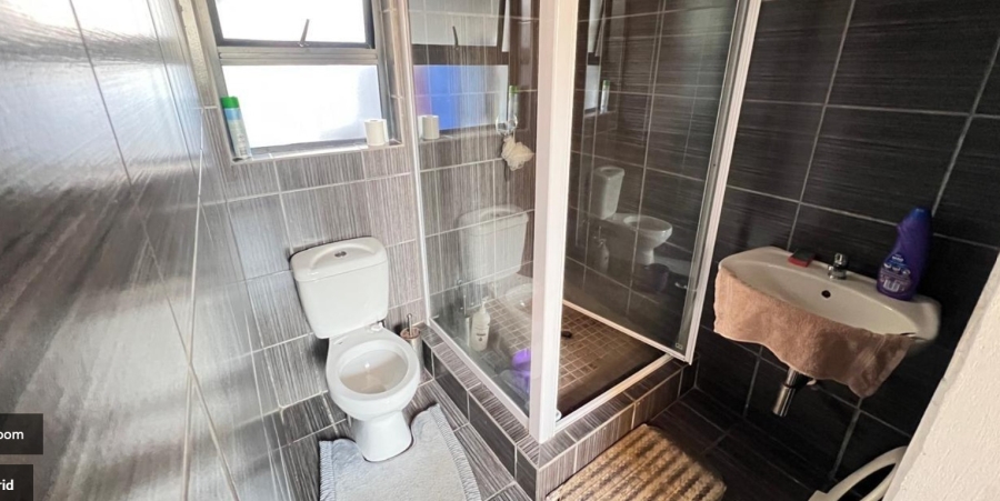 4 Bedroom Property for Sale in Ormonde Gauteng