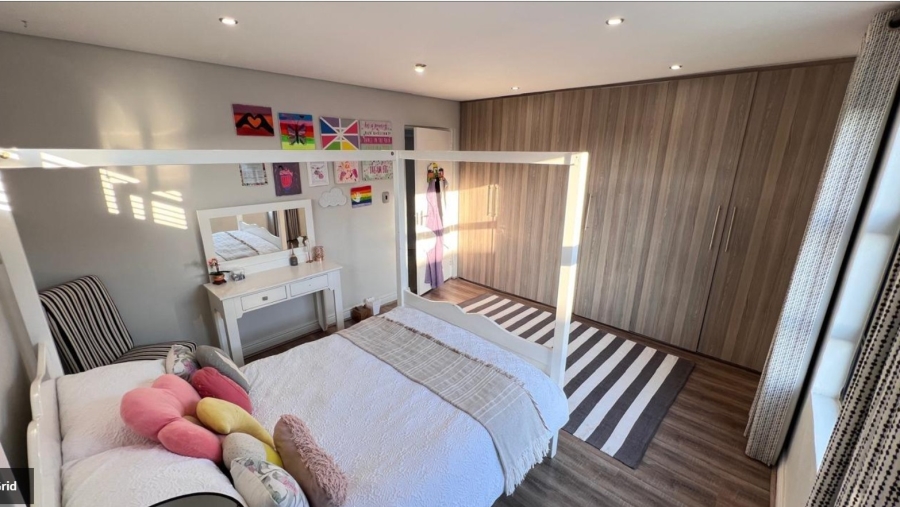 4 Bedroom Property for Sale in Ormonde Gauteng