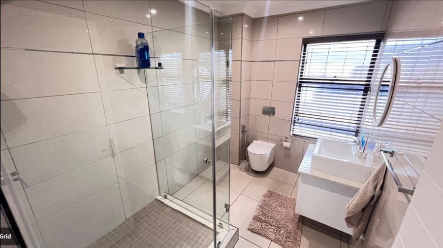 4 Bedroom Property for Sale in Ormonde Gauteng