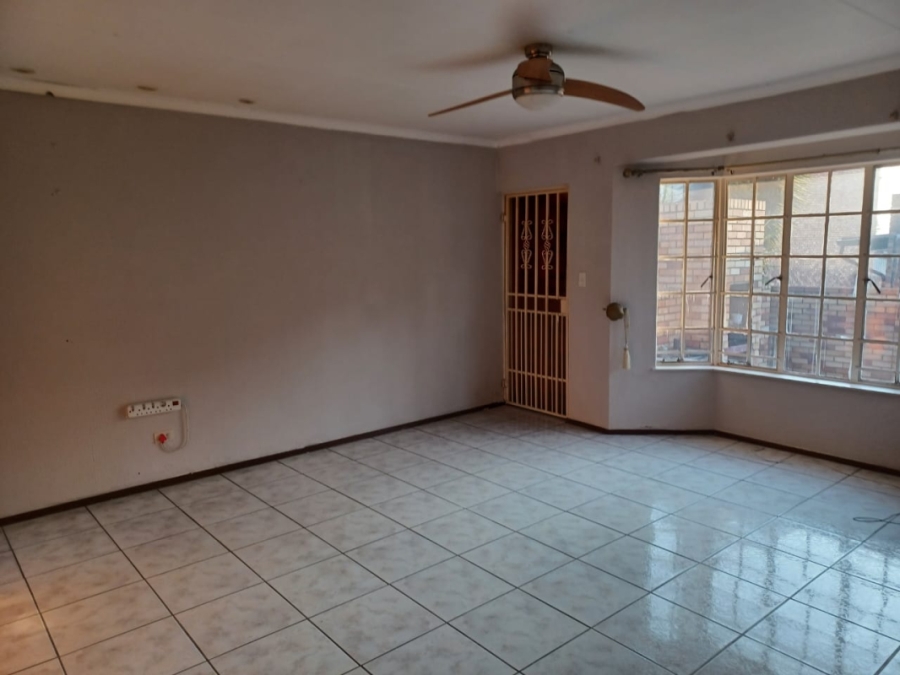 2 Bedroom Property for Sale in Croydon Gauteng