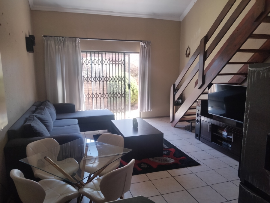 3 Bedroom Property for Sale in Wilgeheuwel Gauteng