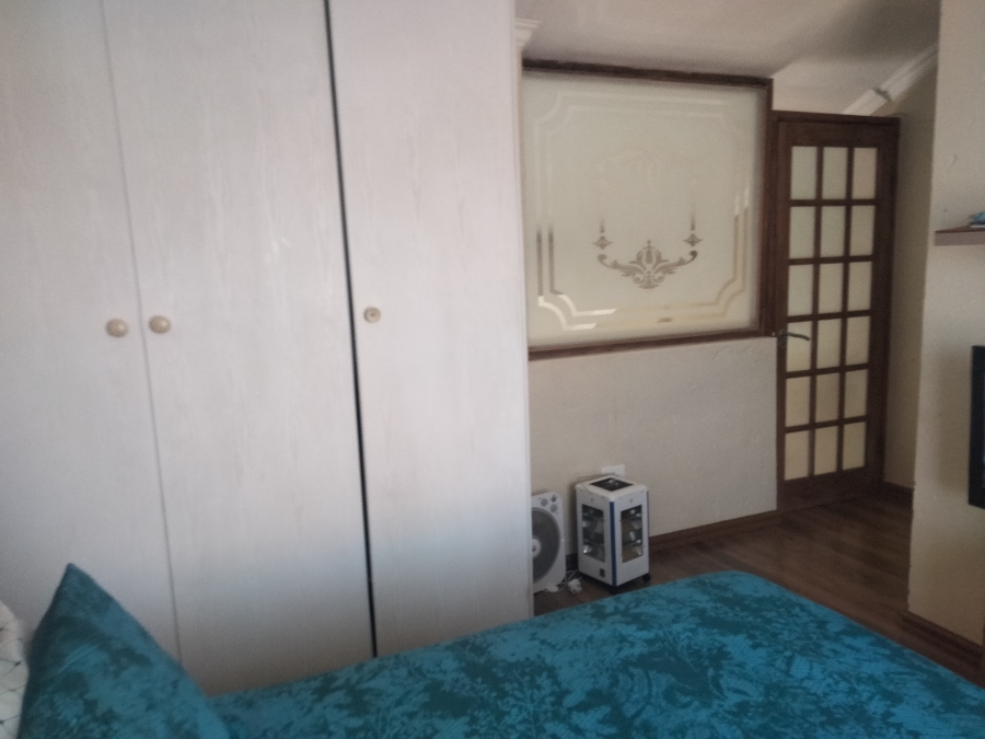 3 Bedroom Property for Sale in Wilgeheuwel Gauteng