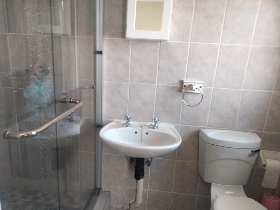 3 Bedroom Property for Sale in Wilgeheuwel Gauteng