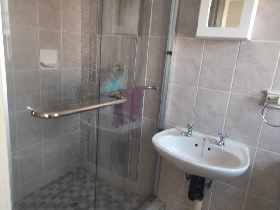 3 Bedroom Property for Sale in Wilgeheuwel Gauteng