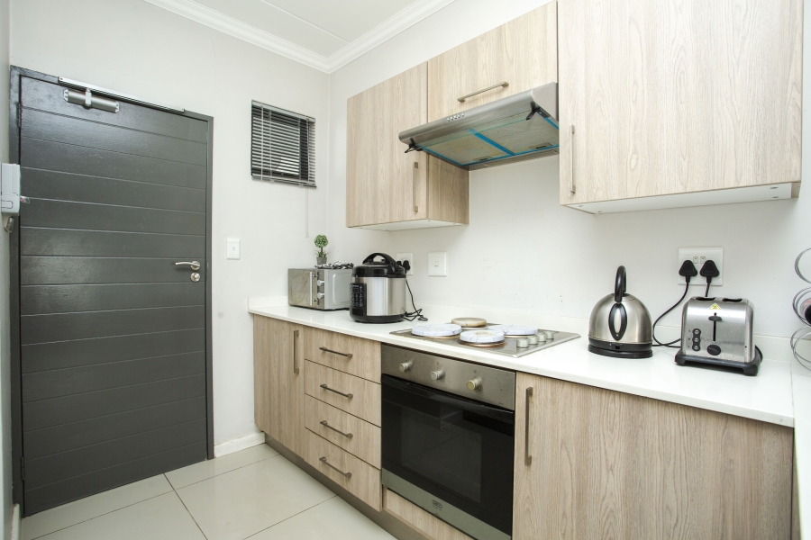 1 Bedroom Property for Sale in Halfway Gardens Gauteng