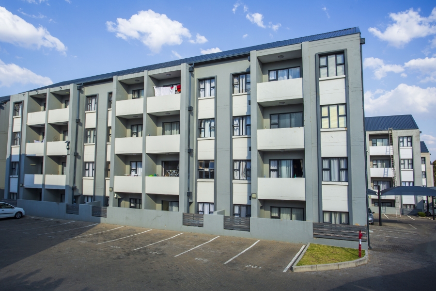 1 Bedroom Property for Sale in Halfway Gardens Gauteng