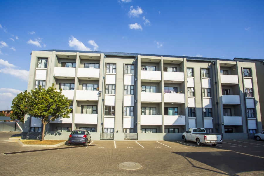1 Bedroom Property for Sale in Halfway Gardens Gauteng