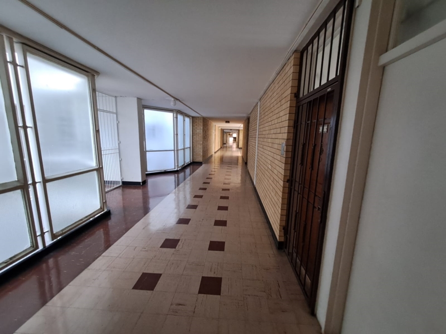 1 Bedroom Property for Sale in Killarney Gauteng