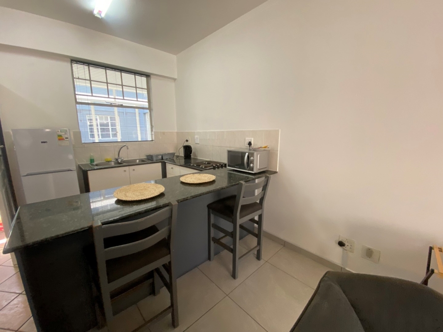 To Let 1 Bedroom Property for Rent in Rosebank Gauteng