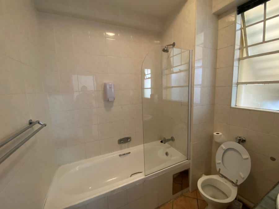 To Let 1 Bedroom Property for Rent in Rosebank Gauteng