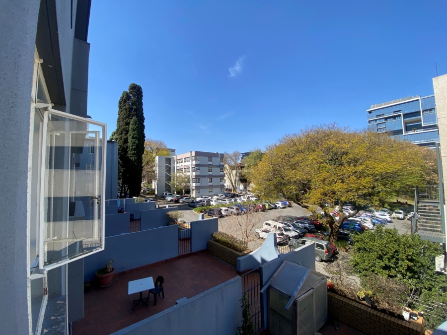 To Let 1 Bedroom Property for Rent in Rosebank Gauteng