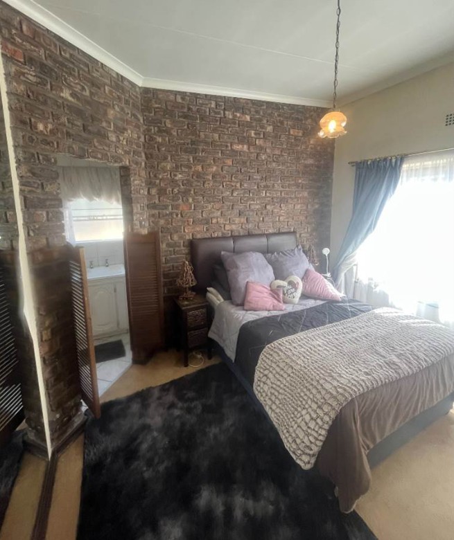 3 Bedroom Property for Sale in Kibler Park Gauteng