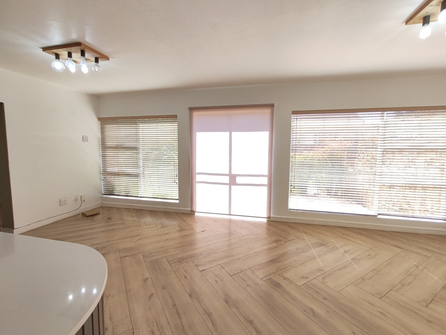 To Let 3 Bedroom Property for Rent in Faerie Glen Gauteng