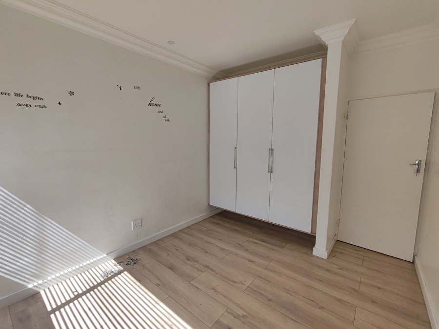 To Let 3 Bedroom Property for Rent in Faerie Glen Gauteng