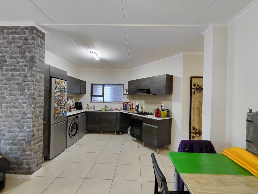 To Let 3 Bedroom Property for Rent in Modderfontein Gauteng