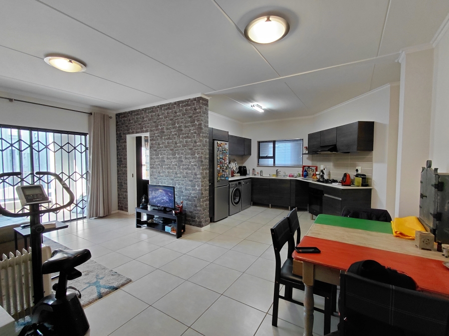 To Let 3 Bedroom Property for Rent in Modderfontein Gauteng