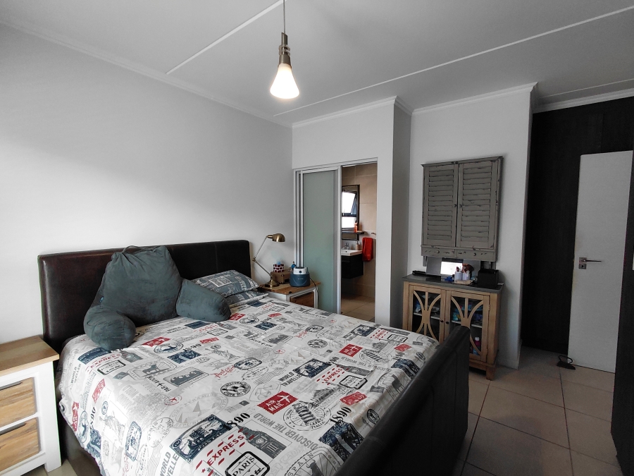 To Let 3 Bedroom Property for Rent in Modderfontein Gauteng