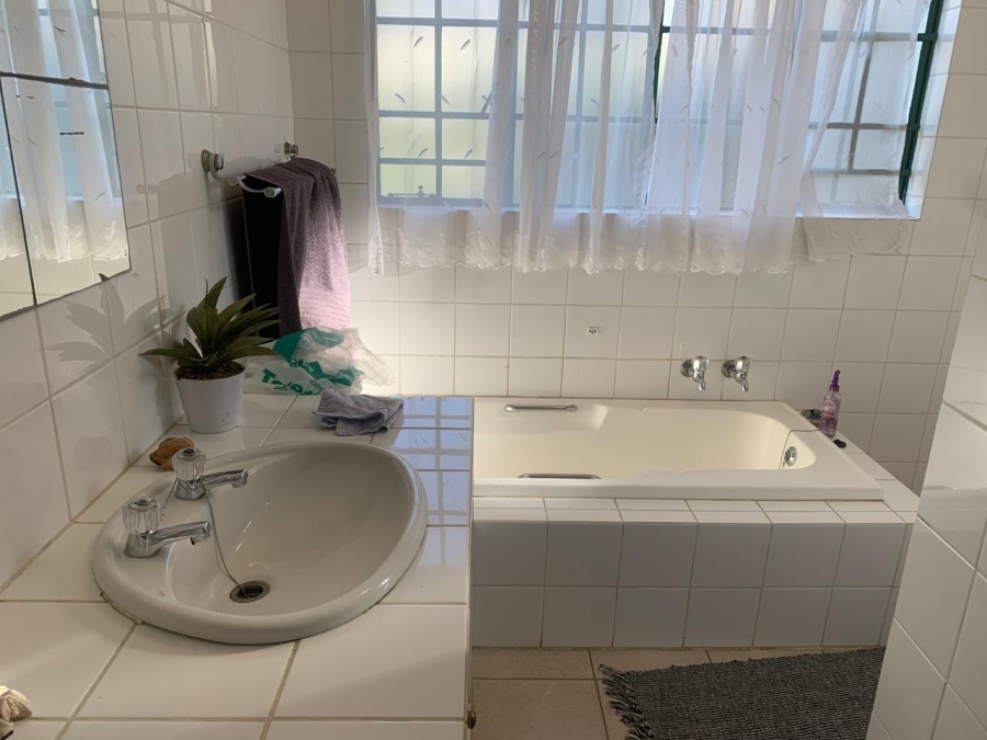 To Let 3 Bedroom Property for Rent in Randpark Gauteng