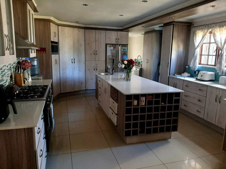 4 Bedroom Property for Sale in Eldoraigne Gauteng