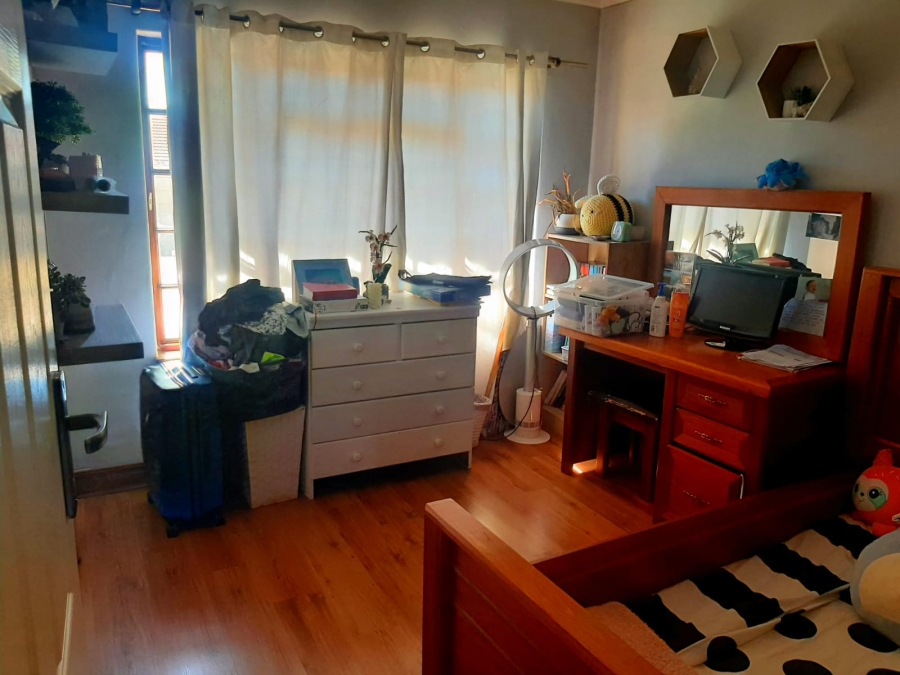 4 Bedroom Property for Sale in Eldoraigne Gauteng