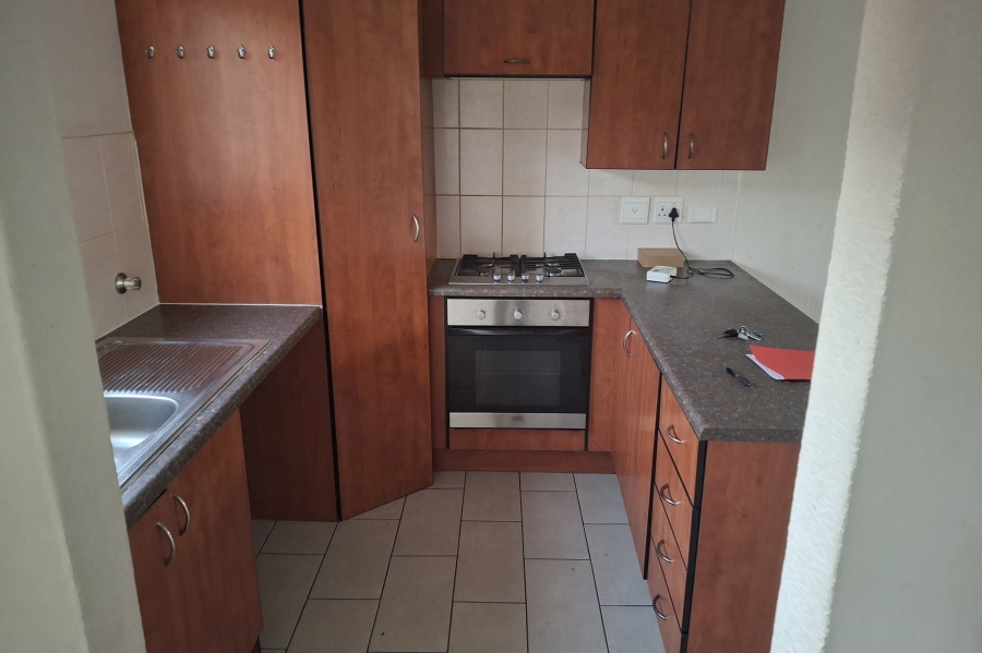 To Let 2 Bedroom Property for Rent in Equestria Gauteng