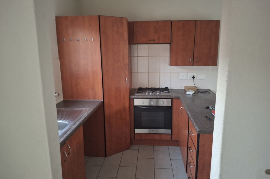 To Let 2 Bedroom Property for Rent in Equestria Gauteng