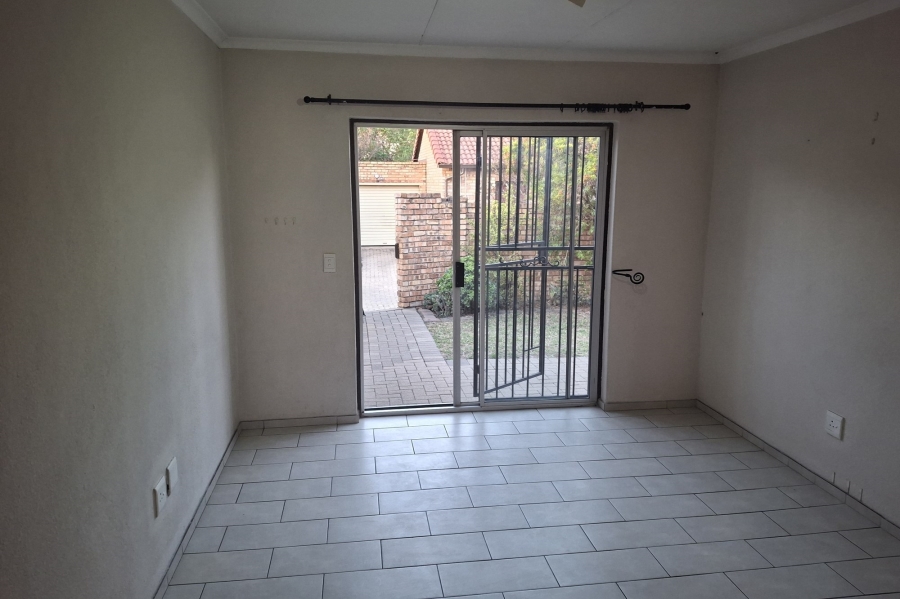 To Let 2 Bedroom Property for Rent in Equestria Gauteng