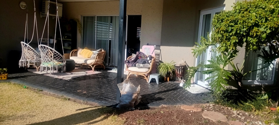 To Let 2 Bedroom Property for Rent in Halfway Gardens Gauteng