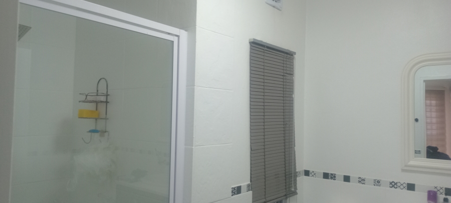 To Let 2 Bedroom Property for Rent in Halfway Gardens Gauteng