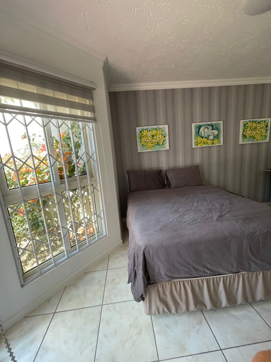 To Let 2 Bedroom Property for Rent in Halfway Gardens Gauteng