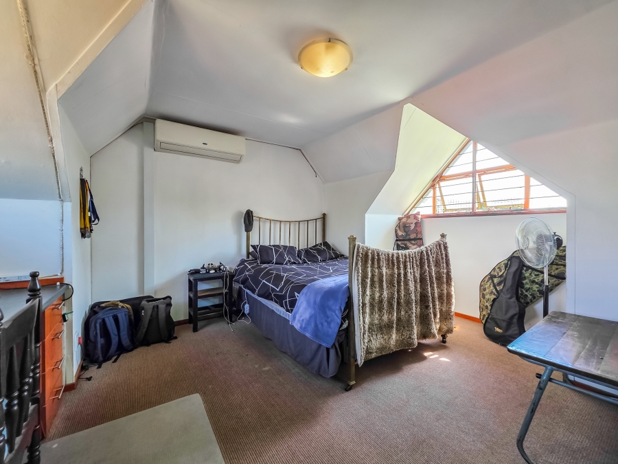 4 Bedroom Property for Sale in Garsfontein Gauteng