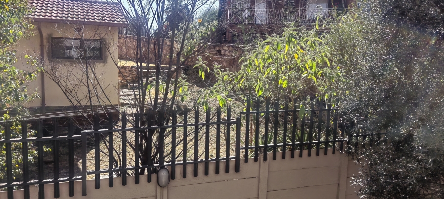 2 Bedroom Property for Sale in Ridgeway Gauteng
