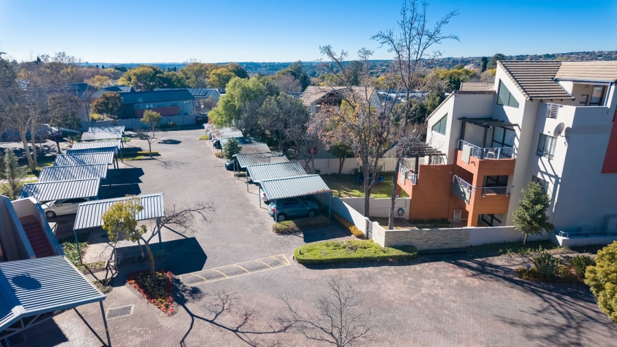To Let 2 Bedroom Property for Rent in Bryanston East Gauteng