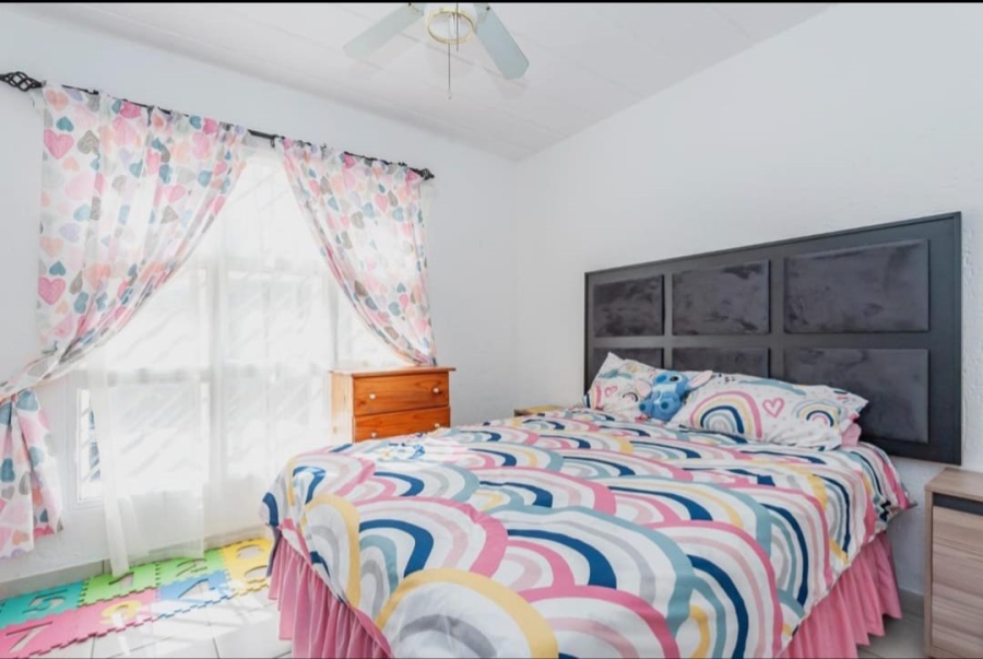 2 Bedroom Property for Sale in Oakdene Gauteng