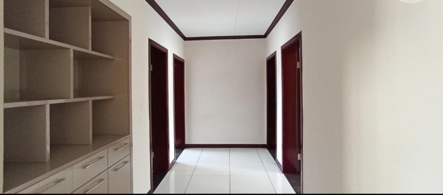 3 Bedroom Property for Sale in Carlswald Gauteng