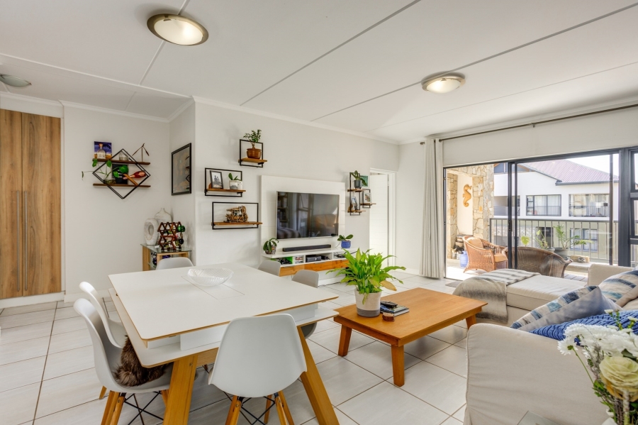 2 Bedroom Property for Sale in Waterfall Heights Gauteng